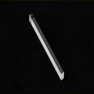 Rectangular Quartz Glass Tube For High Temperature Processing At 1100 Degrees Polished Or Frosted Finish