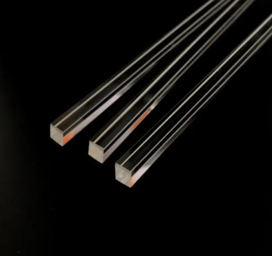Rectangular Quartz Glass Tube For High Temperature Processing At 1100 Degrees Polished Or Frosted Finish